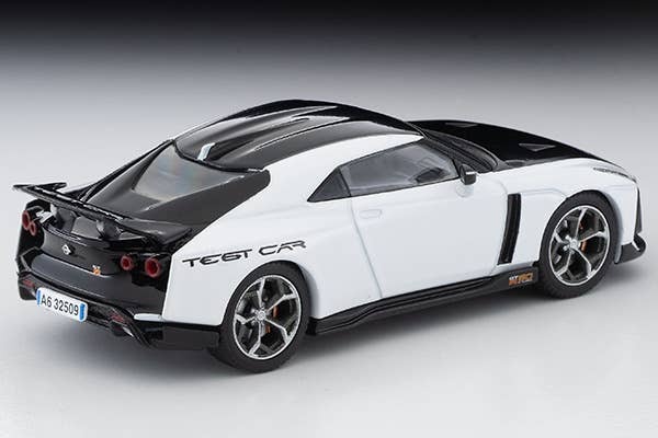 LV-N Nissan GT-R50 by Italdesign Test Car (White) Tomytec Auto a Escala Diecast - Imagen 3