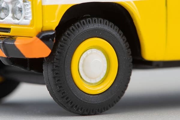 LV-188b Toyota Stout Wrecker (Yellow) Takara Tomy Auto a Escala Diecast - Imagen 9