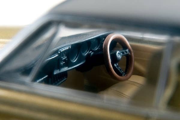 LV-192B Toyopet Crown Hardtop Super Deluxe 70 Years (Gold / Black) Tomytec Auto a Escala Diecast - Imagen 10