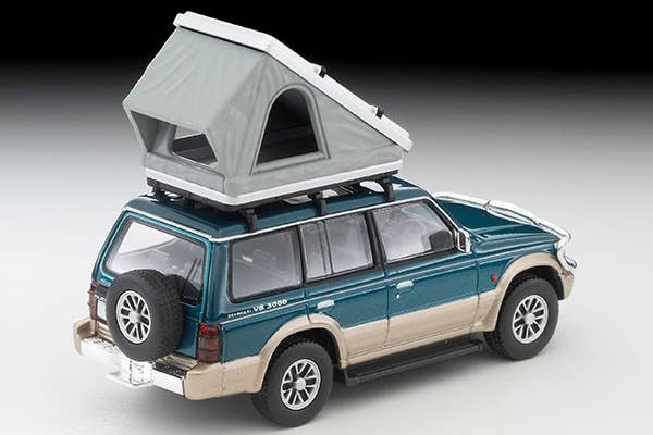 LV-N206c Mitsubishi Pajero Mid-Roof Wide VR Option Parts Equipped Vehicle (Green/Beige) 1991 Model With Tent And Figure Tomytec Auto a Escala Diecast - Imagen 4