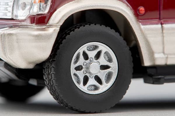 LV-N206b Mitsubishi Pajero Mid Roof Wide VR (Red/Beige) 1996 Tomytec Auto a Escala Diecast - Imagen 8