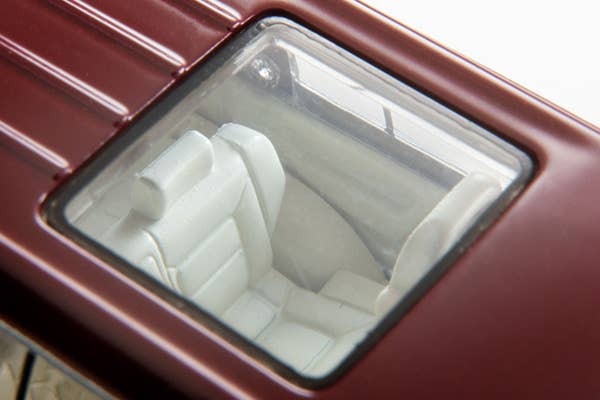 LV-N206b Mitsubishi Pajero Mid Roof Wide VR (Red/Beige) 1996 Tomytec Auto a Escala Diecast - Imagen 9