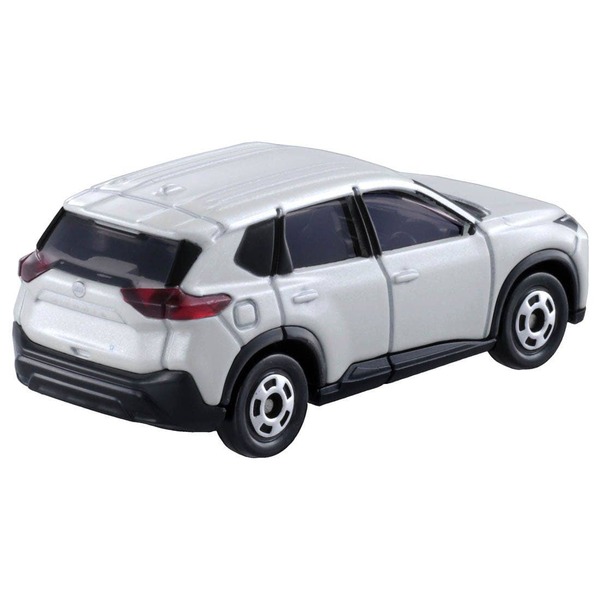 117 Nissan X-Trail (First Time Special Specification) Takara Tomy Auto a Escala Diecast - Imagen 3