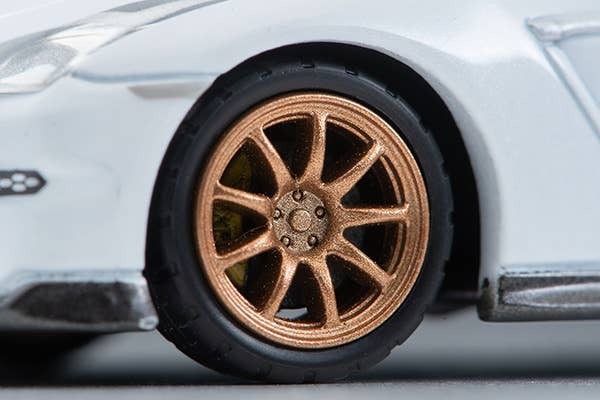 LV-N316c NISSAN GT-R Premium edition T-spec 2024 model (White) Tomytec Auto a Escala Diecast - Imagen 8