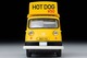 LV-201a Subaru Sambar Light Van Hot Dog Shop (Yellow / Black) with Figure Takara Tomy Auto a Escala Diecast miniatura 7