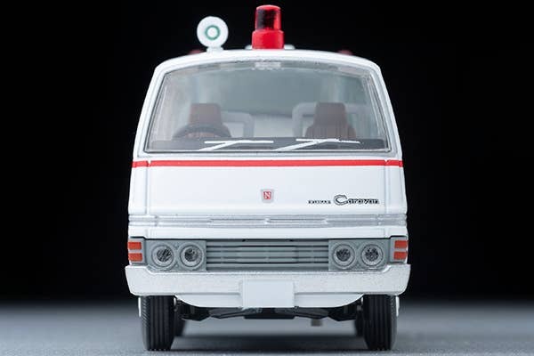 LV-N Big City 01 Nissan Caravan Ambulance (Shibuya Hospital) From Big City PARTIII Episode 7 Escape Runway Tomytec Auto a Escala Diecast - Imagen 6