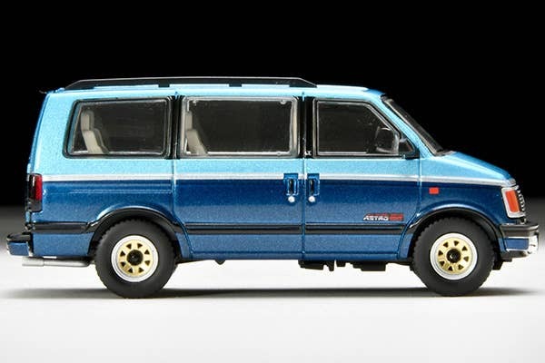 LV-N325b Chevrolet Astro LT AWD (Light Blue / Navy Blue) 1994 Model Tomytec Auto a Escala Diecast - Imagen 5