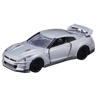 49 Nissan GT-R (2025)