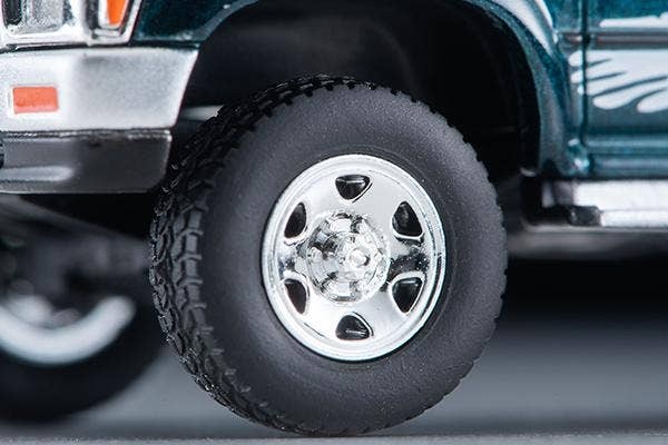 LV-N255b Toyota Hilux 4WD Double Cab SSR-X Option Equipped Vehicle (Green) 1995 Model Tomytec Auto a Escala Diecast - Imagen 6